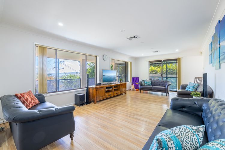 Kallaroo, 3 Kallaroo Street- great house with views, pool, WIFI and aircon