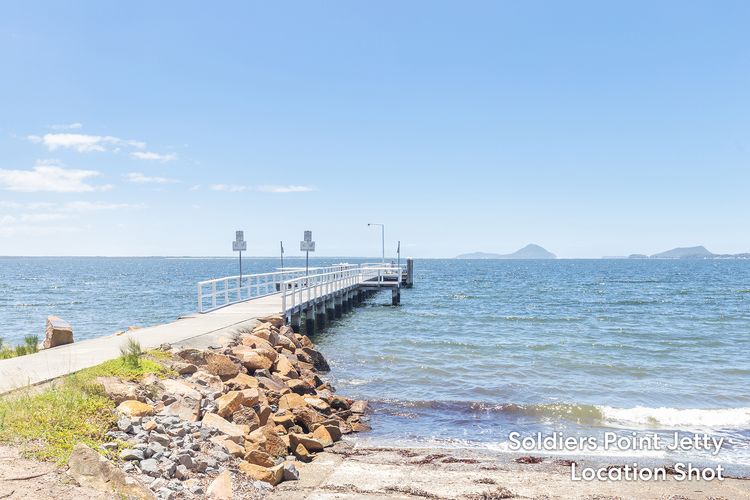 Kooyonga, 1/211 Soldiers Point Rd – waterfront, views linen, aircon