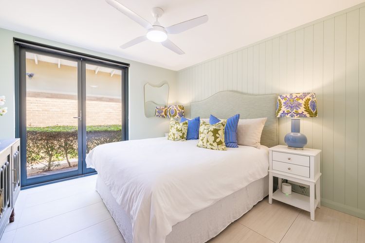 Kooyonga, 1/211 Soldiers Point Rd – waterfront, views linen, aircon