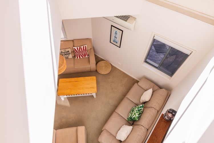Ocean Views, 4 Ocean Street – Absolute Waterfront Retreat at Fishermans Bay