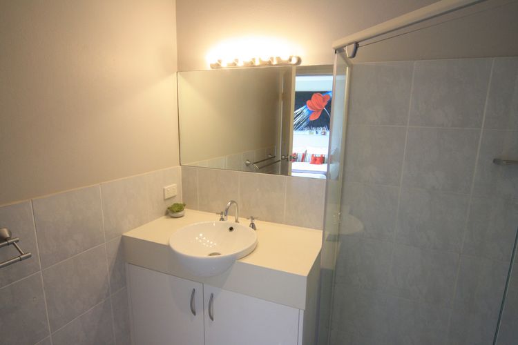 Pacific Blue 339/265 Sandy Pt Road – HUGE RESORT LAGOON POOL