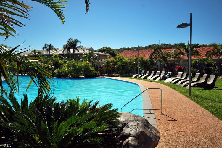 Pacific Blue 339/265 Sandy Pt Road – HUGE RESORT LAGOON POOL