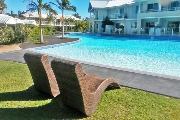 Pacific Blue 339/265 Sandy Pt Road – HUGE RESORT LAGOON POOL