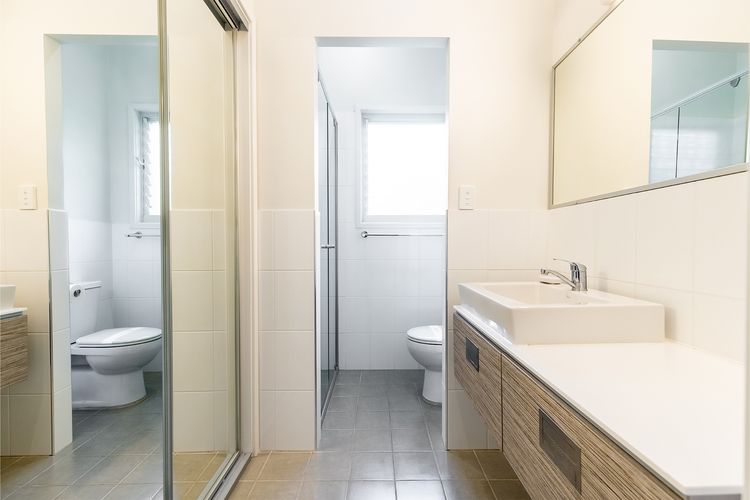 Florida, 1/5 Lillian Street – 2 min walk to beach, shops & restaurants