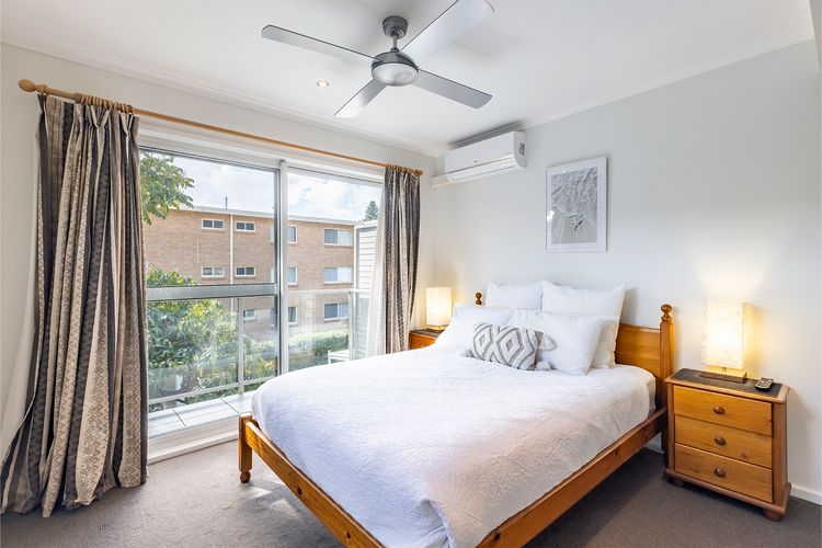 Florida, 1/5 Lillian Street – 2 min walk to beach, shops & restaurants