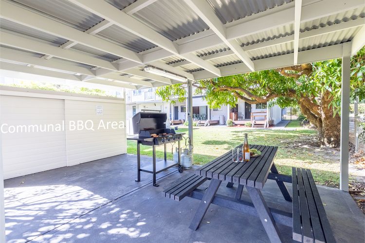 Florida, 1/5 Lillian Street – 2 min walk to beach, shops & restaurants