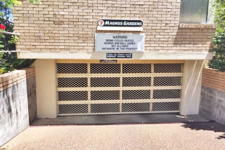 Magnus Gardens, 10/7 Magnus Street – Beautiful unit close to town with air con and Wi-Fi