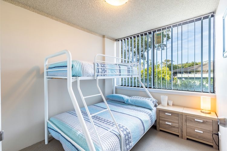 Magnus Gardens, 10/7 Magnus Street – Beautiful unit close to town with air con and Wi-Fi