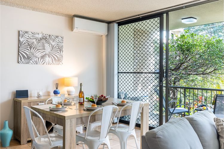 Magnus Gardens, 10/7 Magnus Street – Beautiful unit close to town with air con and Wi-Fi