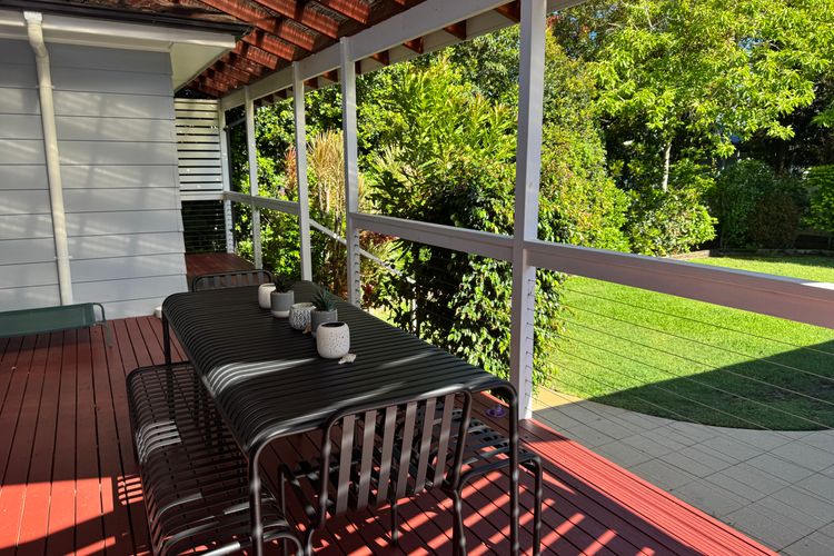 Rubys Retreat, 44 Achilles Street – pet friendly, aircon, wifi & boat parking