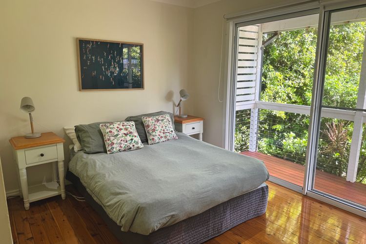 Rubys Retreat, 44 Achilles Street – pet friendly, aircon, wifi & boat parking