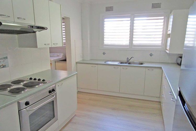 Parkview, 10/11-13 Catalina Close – peaceful park views