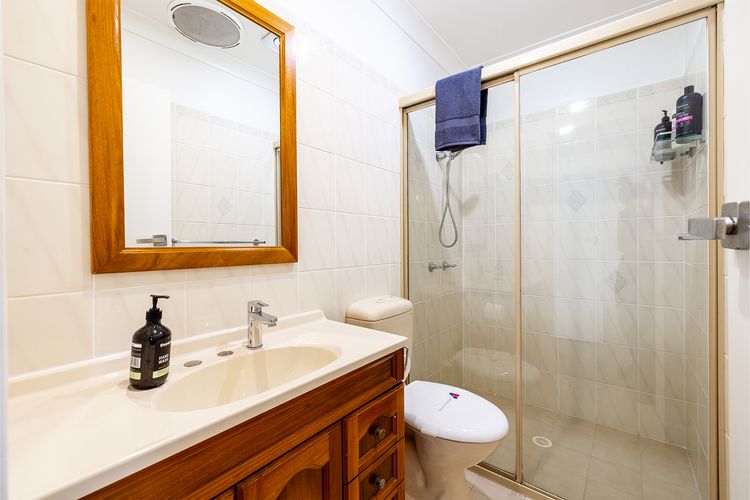 Sunrise Waters, 2/63 Soldiers Point Road – stunning waterfront property ‘