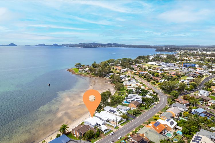 Sunrise Waters, 2/63 Soldiers Point Road – stunning waterfront property ‘