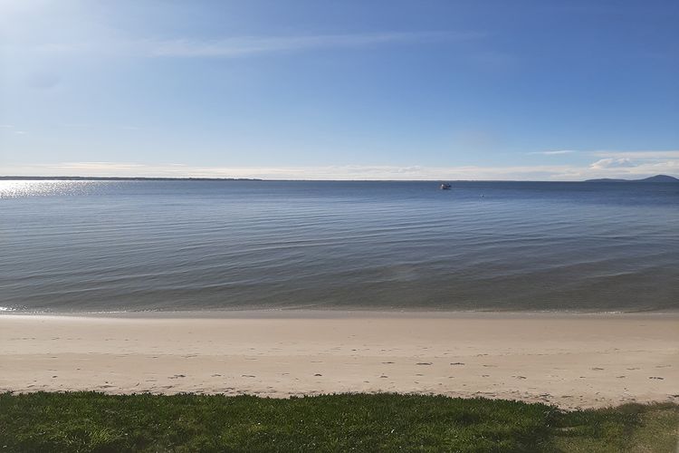 Sunrise Waters, 2/63 Soldiers Point Road – stunning waterfront property ‘