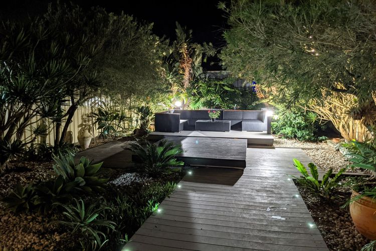 Sunset on Birubi, 2/40 Ocean Ave – pet friendly, air con, water views, WIFI and outdoor spa