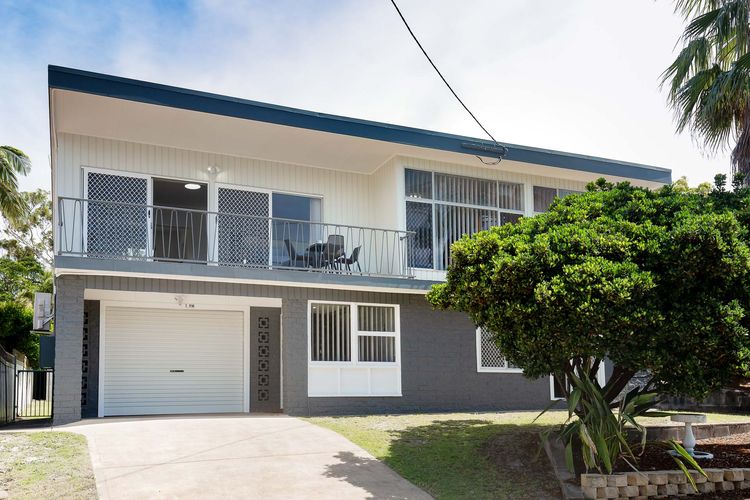 The Norburn, 3 Norburn Avenue – aircon, wifi, boat parking, close to water & clubs
