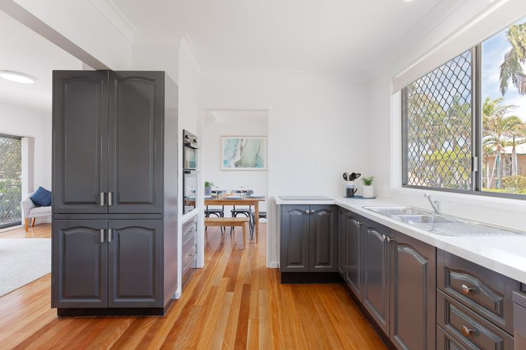 The Norburn, 3 Norburn Avenue – aircon, wifi, boat parking, close to water & clubs