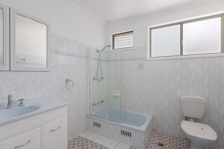 The Norburn, 3 Norburn Avenue – aircon, wifi, boat parking, close to water & clubs