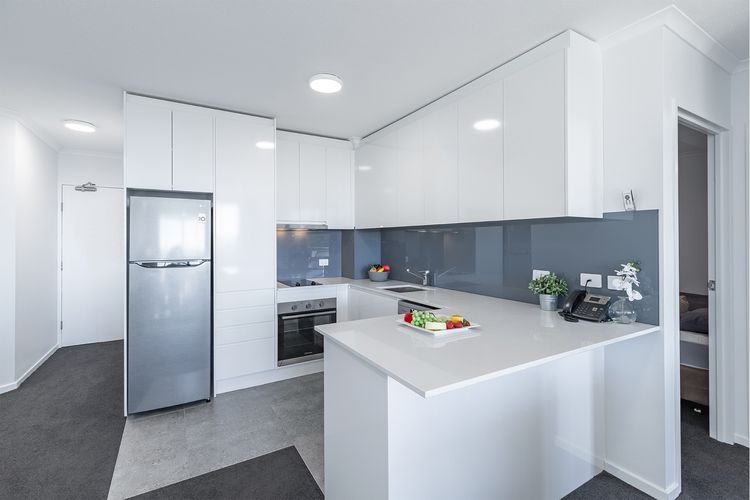 The Landmark, 211/61B Dowling Street – Resort Style holiday with pool, games room & restaurant