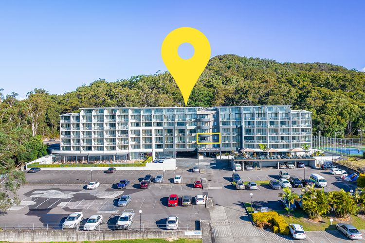 The Landmark, 211/61B Dowling Street – Resort Style holiday with pool, games room & restaurant