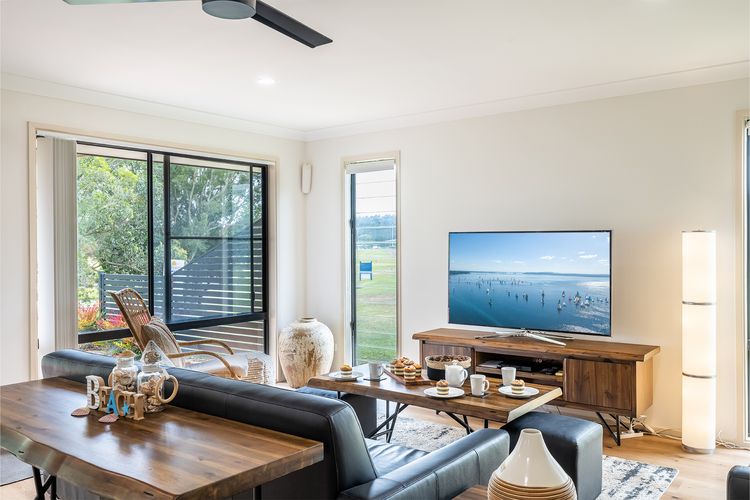 Villa 121 Horizons , 37 Horizons Drive – fantastic villa on the golf course