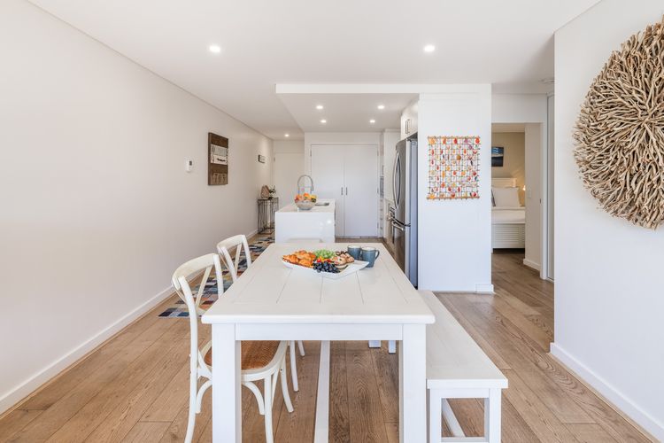 The Shoal, 104/6-8 Bullecourt Street – linen included & under 200m to beach