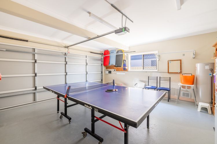 Walk on Birubi, 1/40 Ocean Ave – WIFI, Boat Parking & Water Views