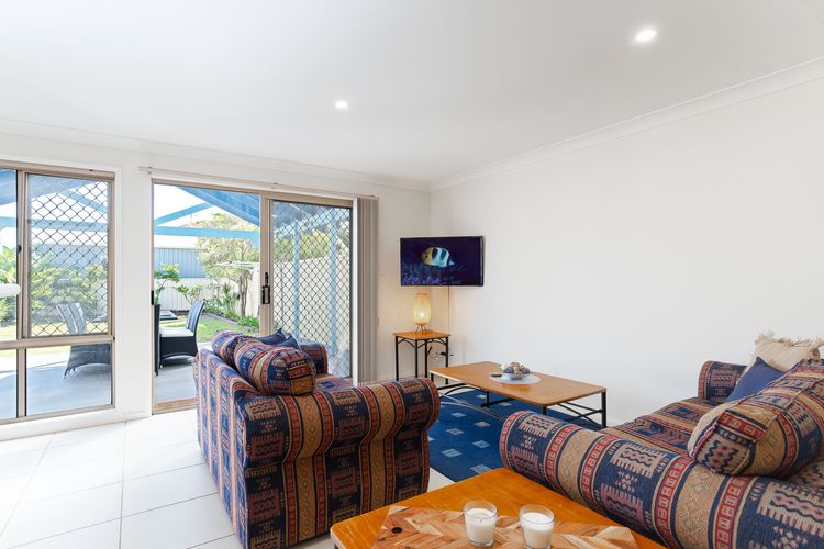 Walk on Birubi, 1/40 Ocean Ave – WIFI, Boat Parking & Water Views