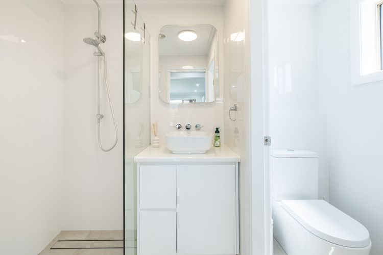 Walk on Birubi, 1/40 Ocean Ave – WIFI, Boat Parking & Water Views