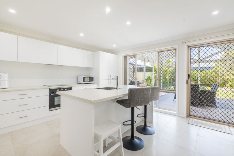 Walk on Birubi, 1/40 Ocean Ave – WIFI, Boat Parking & Water Views