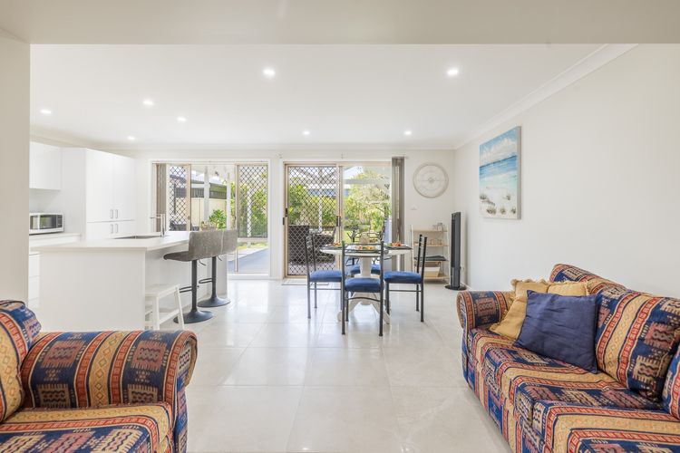 Walk on Birubi, 1/40 Ocean Ave – WIFI, Boat Parking & Water Views