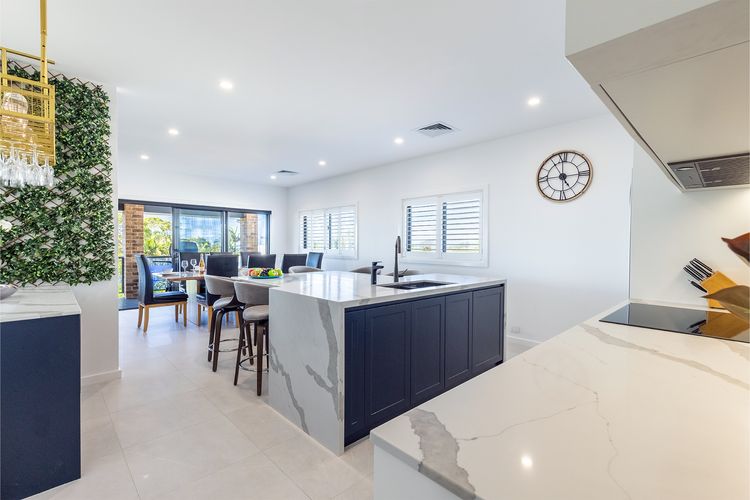 Away @ Nelson Bay, 29 Wollomi Ave – Spacious family home with water views, pet friendly, WIFI & aircon