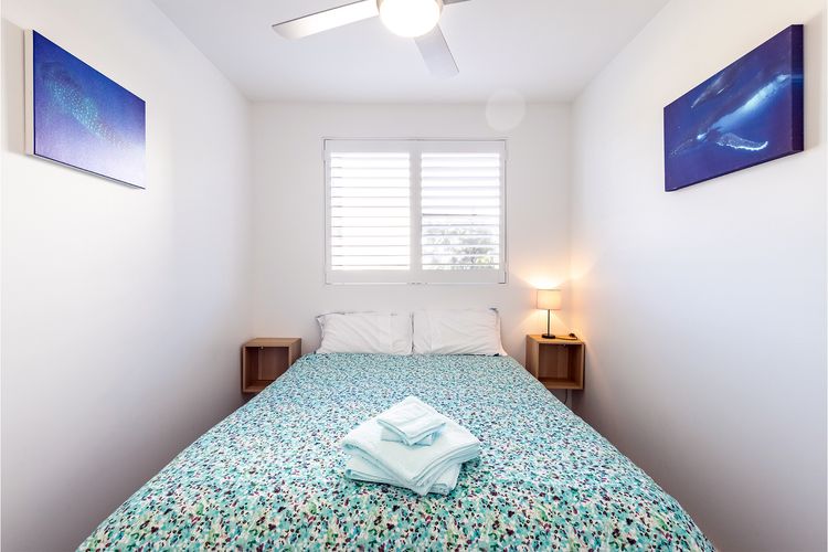 Away @ Nelson Bay, 29 Wollomi Ave – Spacious family home with water views, pet friendly, WIFI & aircon