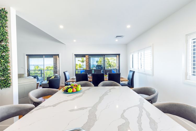 Away @ Nelson Bay, 29 Wollomi Ave – Spacious family home with water views, pet friendly, WIFI & aircon
