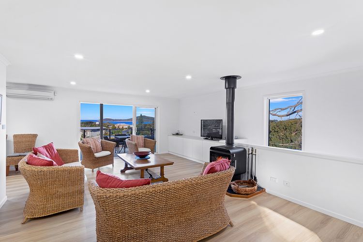 Island View – 80 Lentara St – Large Family Home, Pool, WIFI and Sweeping Views of Fingal