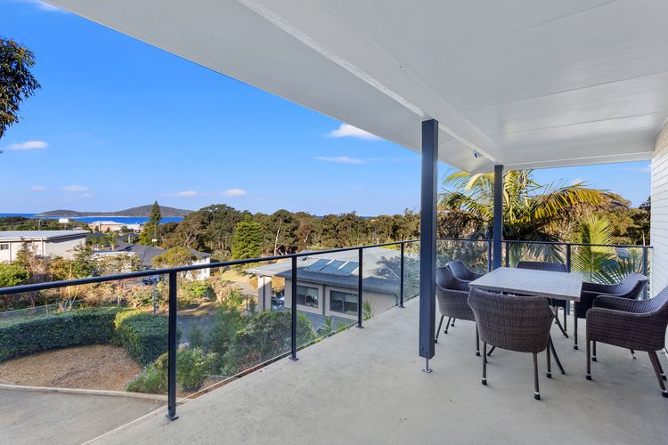 Island View – 80 Lentara St – Large Family Home, Pool, WIFI and Sweeping Views of Fingal