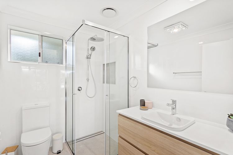 Island View – 80 Lentara St – Large Family Home, Pool, WIFI and Sweeping Views of Fingal