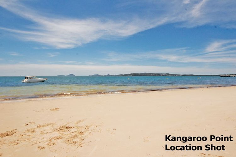 Iluka, 46 Soldiers Point Rd – Stunning Air Conditioned house with WIFI & Water Views