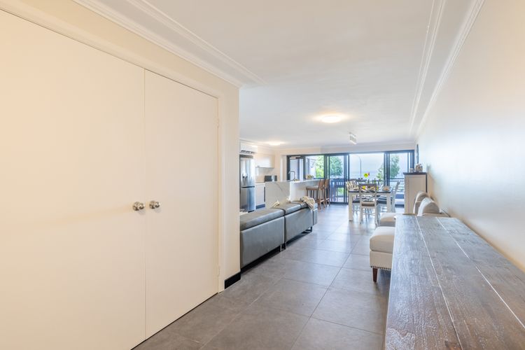 Florentine, 3/11 Columbia Cl – Lift, Linen and Sensational Waterviews