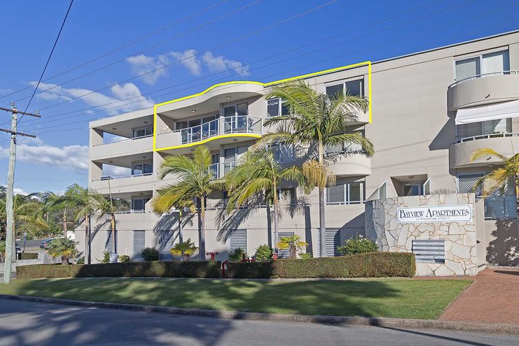 Bayview Apartments, 11/42 Stockton Street – Three bedroom unit In the heart of town with air con, lift and secure parking