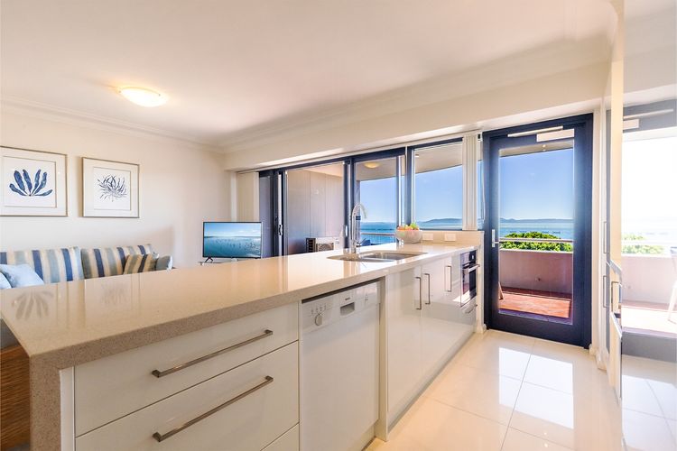 Florentine, 14/11 Columbia Cl – – AIRCON, WIFI, UNSURPASSED WATER VIEWS
