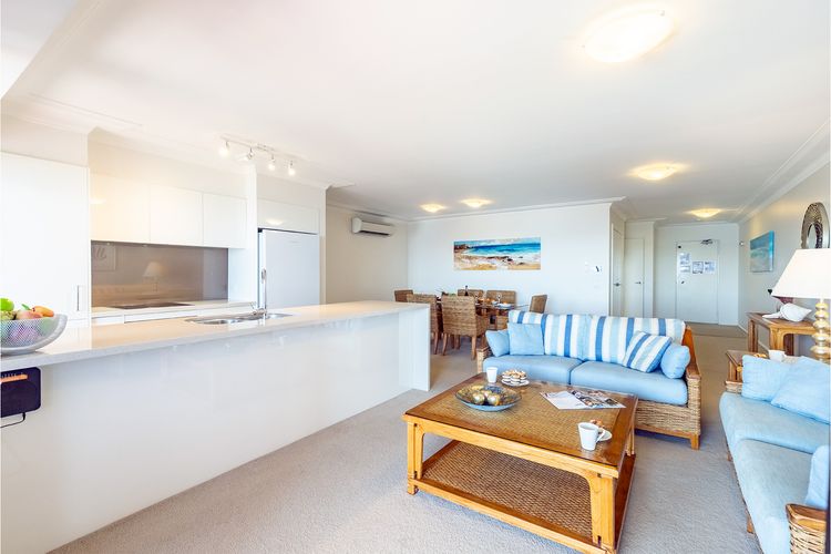 Florentine, 14/11 Columbia Cl – – AIRCON, WIFI, UNSURPASSED WATER VIEWS