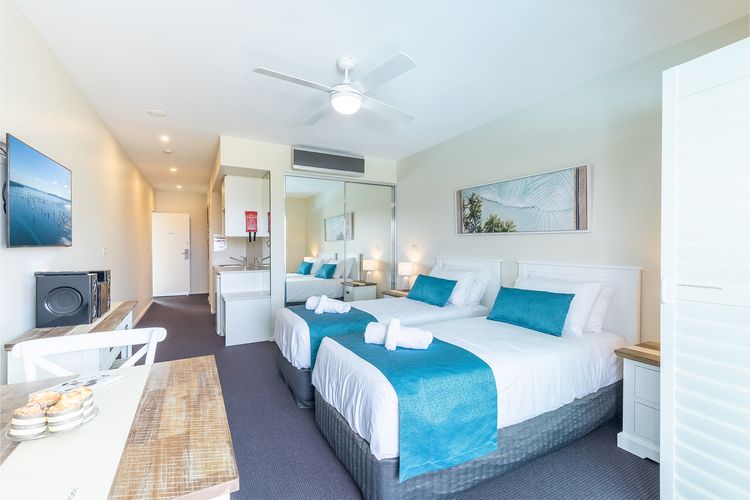 Pacific Blue  278/265 Sandy Pt Rd- Dual Key Access, WIFI, Linen and Air Conditioning