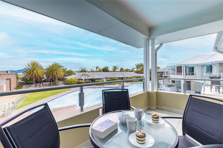 Pacific Blue  278/265 Sandy Pt Rd- Dual Key Access, WIFI, Linen and Air Conditioning