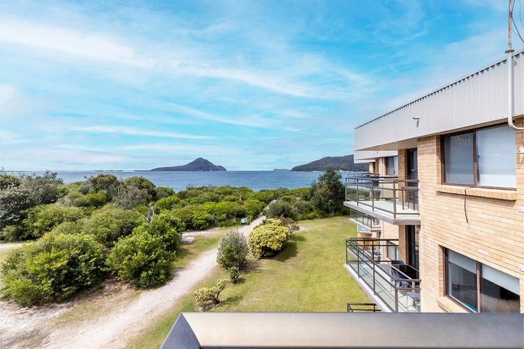 Intrepid, 11/3 Intrepid Close – Absolute Beachfront Bliss