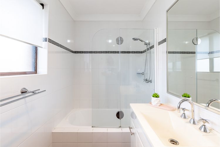 Intrepid, 11/3 Intrepid Close – Absolute Beachfront Bliss