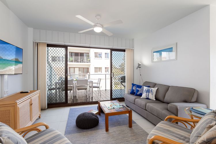 Krait Court, 1/6-8 Krait Cl – great 2 bedroom unit close to little beach