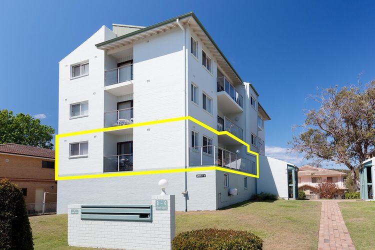 Krait Court, 1/6-8 Krait Cl – great 2 bedroom unit close to little beach
