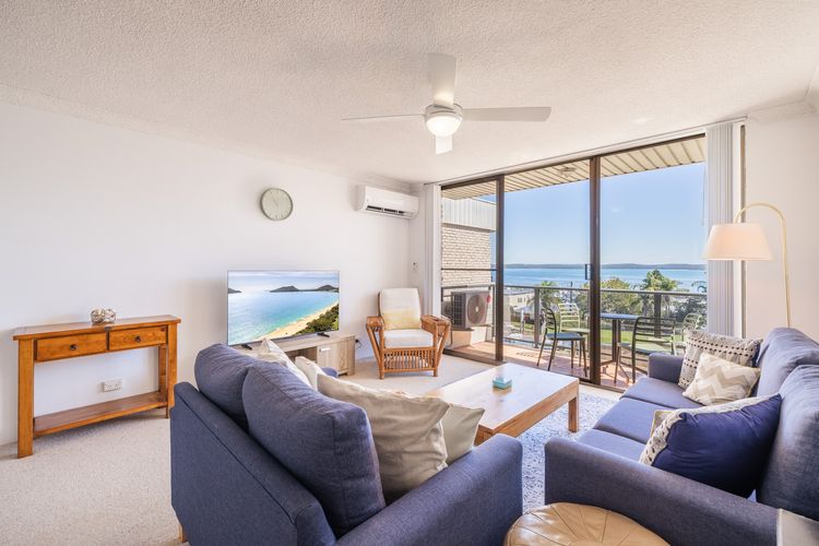 Portside 18 1 Donald Street water views WiFi and Air Conditioning